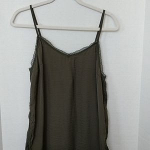 NWT WHO WHAT WEAR Tank